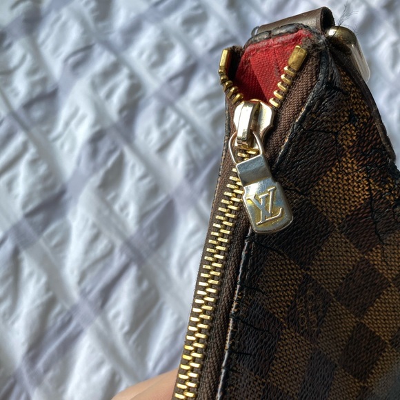 SOLD ❤️ Louis Vuitton Bloomsbury Crossbody - Picture 14 of 15
